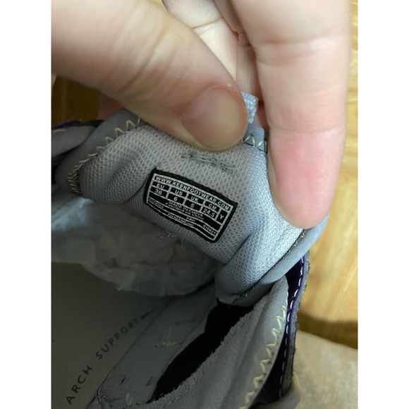 Keen Knotch Hollow Sneaker SIze 6 youth - Picture 8 of 9